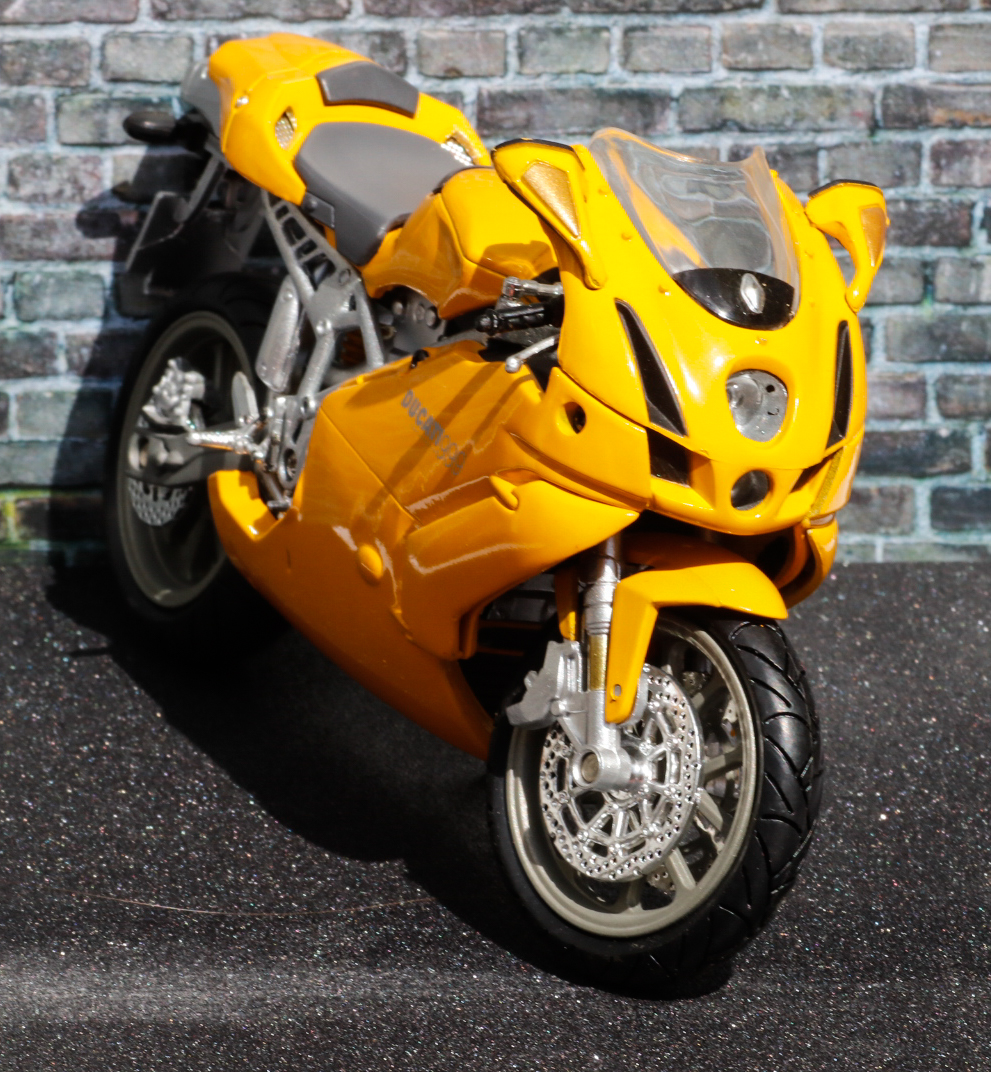 New Ray 1-12 Ducati 999